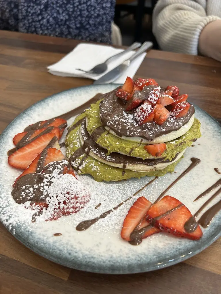 Tina Tran_Toastea Cafe_Harold Wood_review