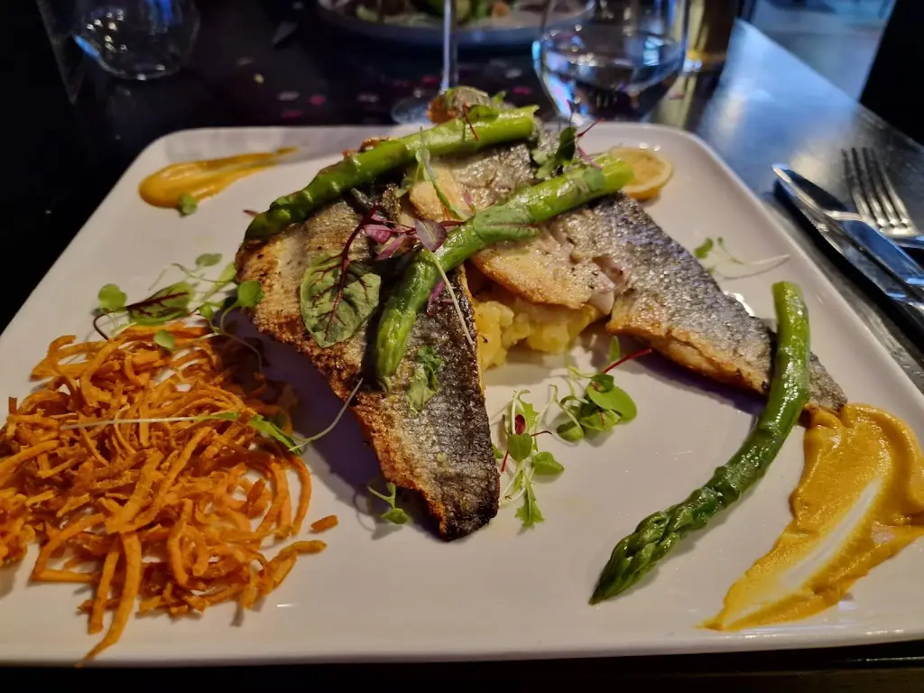 Menu_Onyx Restaurant & Bar_Harold Wood_image_6