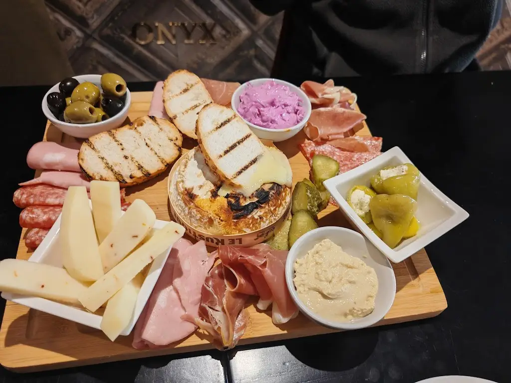 Bowie Cheung_Onyx Restaurant & Bar_Harold Wood_review