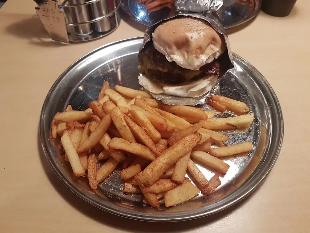 Menu_Smokin' Griddle_Harold Wood_image_5