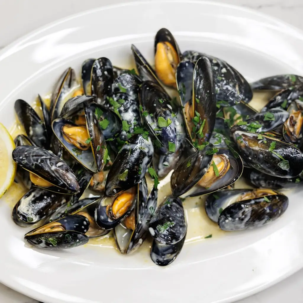 Burlingtons Fish & Grill_Harold Wood_slider_image_2