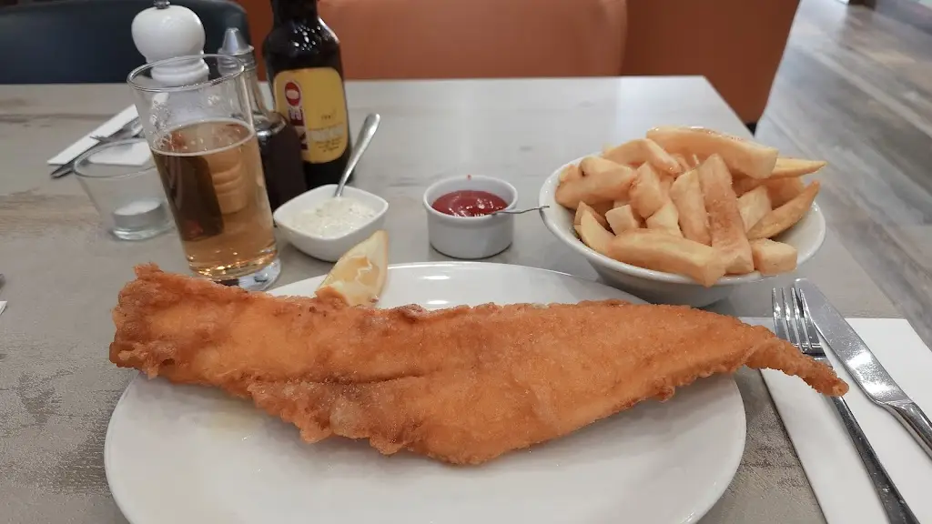 Menu_Chariots Fish & Chips_Harold Wood_image_7