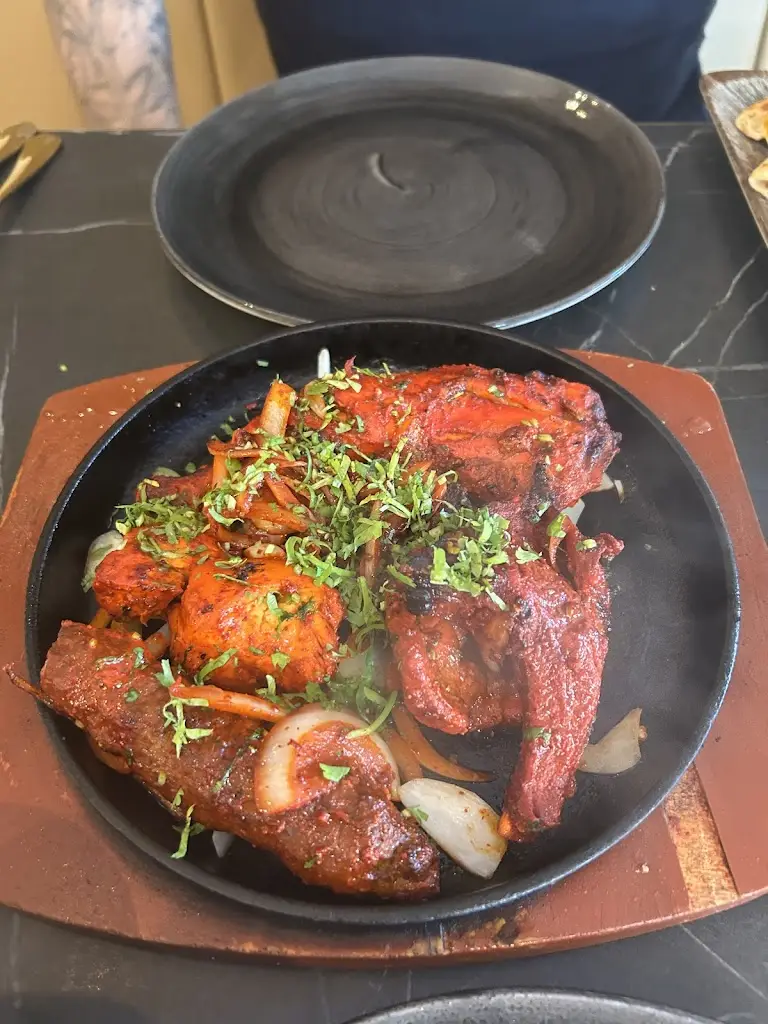 Krystal Maria Humphrey_The Clove Hornchurch_Harold Wood_review