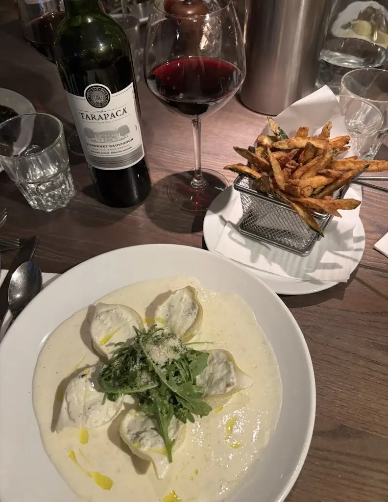 Isaac Stennett_Zaza_Harpenden_review