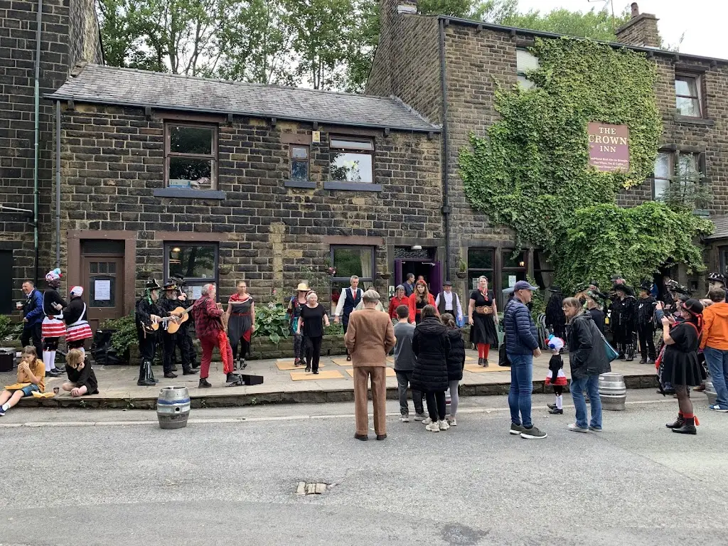 Alan C _The Crown Inn_Bacup_review