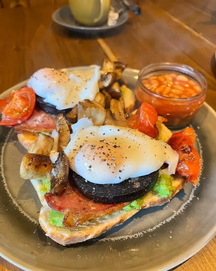 JOHN MCDONALD_Anna's Cafe-Bar_Bacup_review