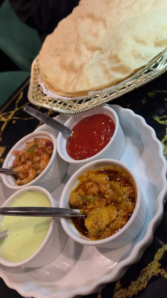 Fizah Ahmed_The 1971_Harpenden_review