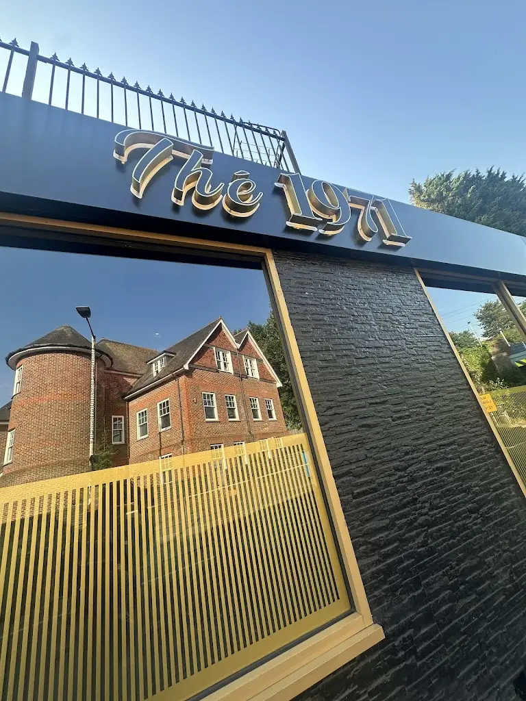 T A_The 1971_Harpenden_review