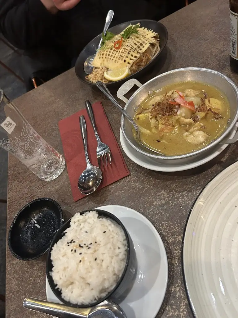 chloe wood_Tay Tar Thai @Harpenden_Harpenden_review