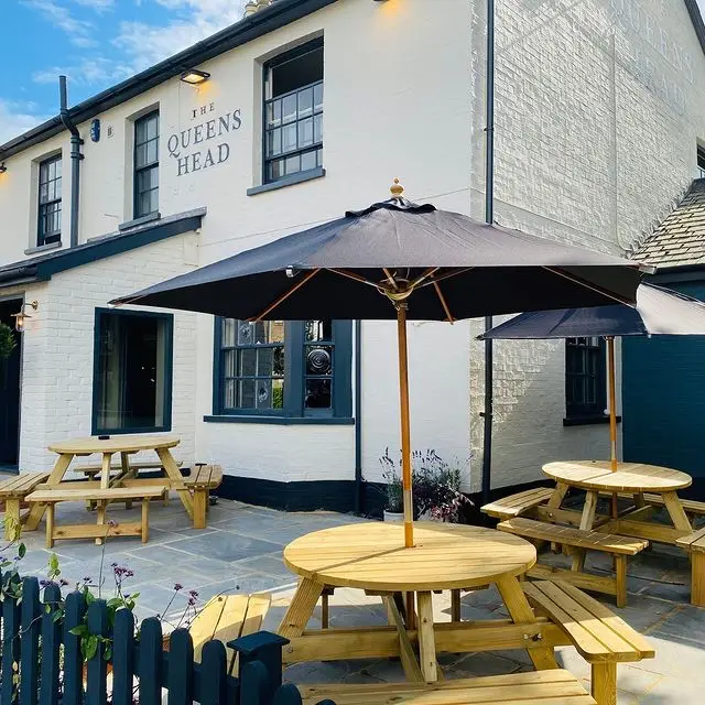 Queens Head restaurante en Harpenden
