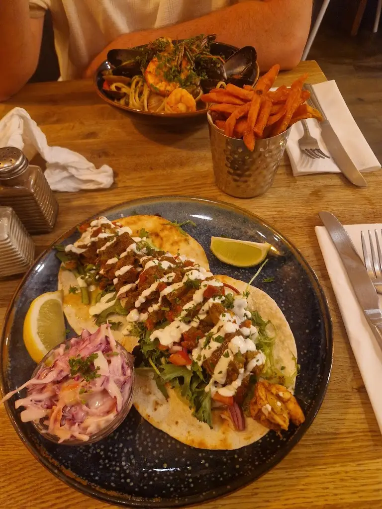 Amy Bryson_The Little Seafood Bar_Hatfield Heath_review