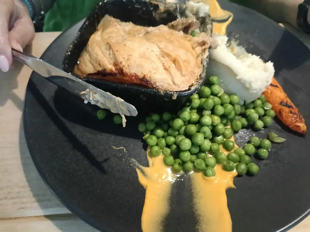 richard pursehouse_Cowshed_Albrighton_review