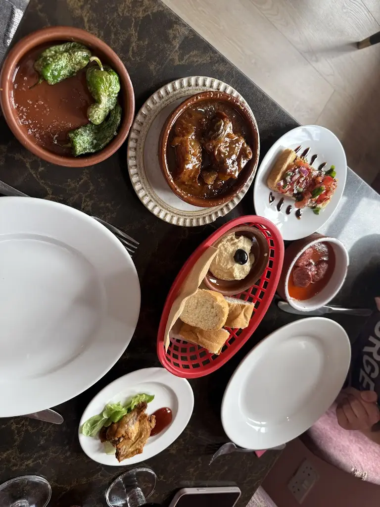 Steven Loates_Las Tapas_Haslingden_review