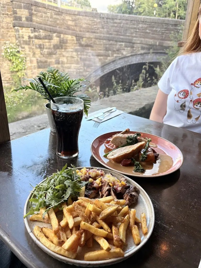 Amy Scott_The Cotton House_Haslingden_review