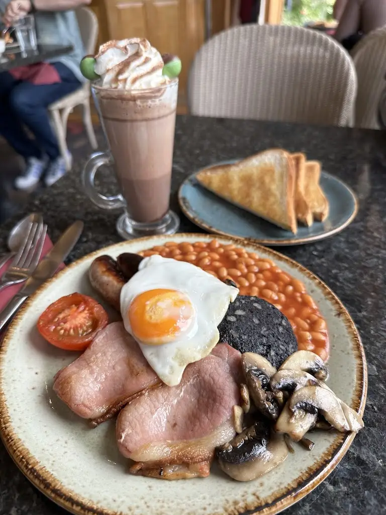 Menu_Holden Wood Tea Rooms_Haslingden_immagine_6