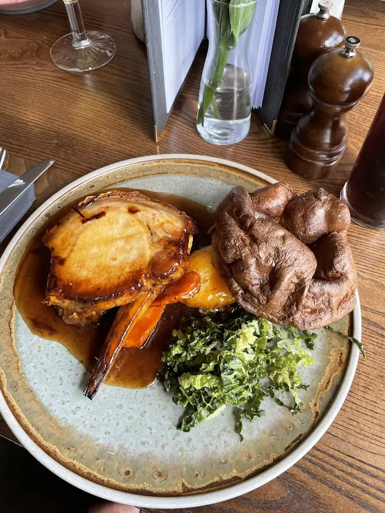 Wong Zahra_The George Restaurant_Hathersage_review