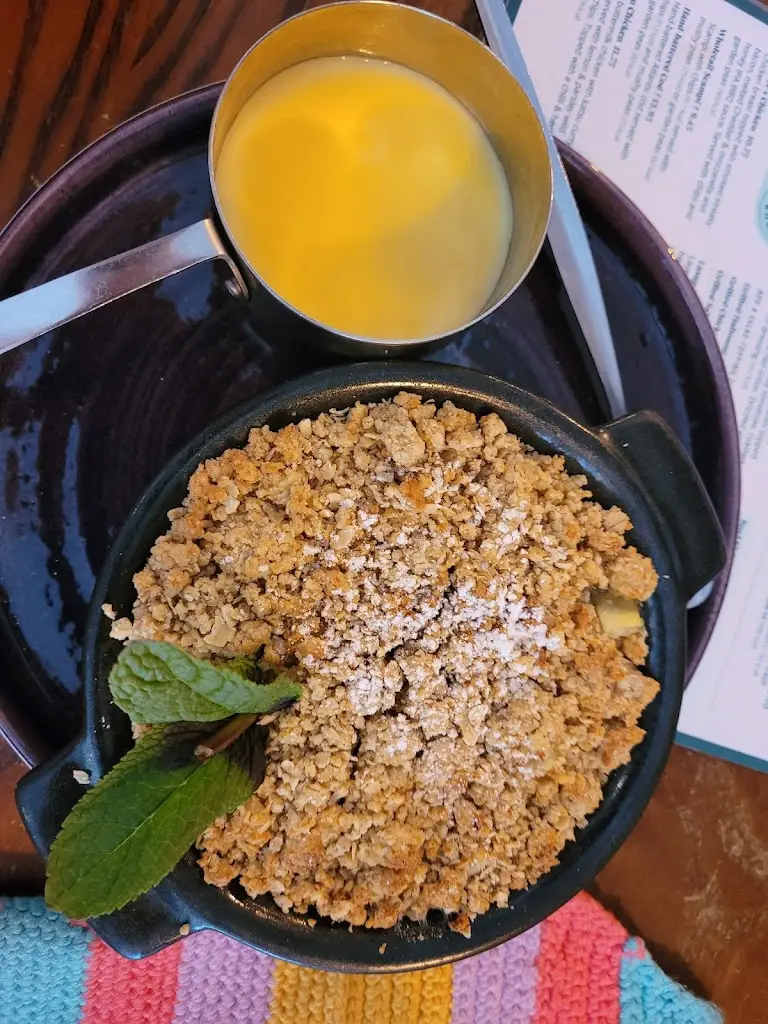 Gillian Dodrill_Moorhen_Harlow_review