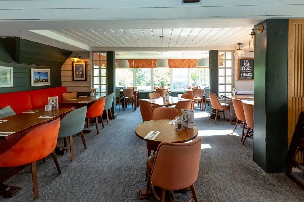 Moorhen restaurant in Harlow