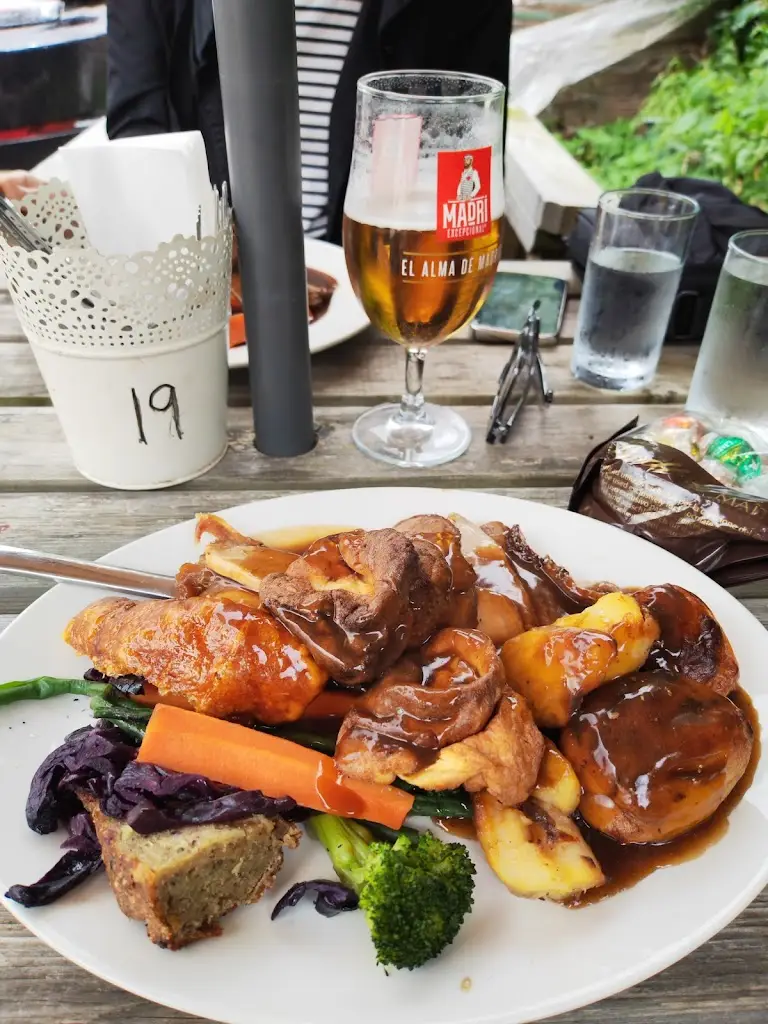 Menu_The Rainbow & Dove_Harlow_image_5