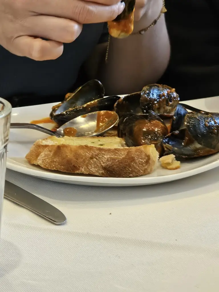 Susan Hartley_Nino's Restaurant_Bacup_review