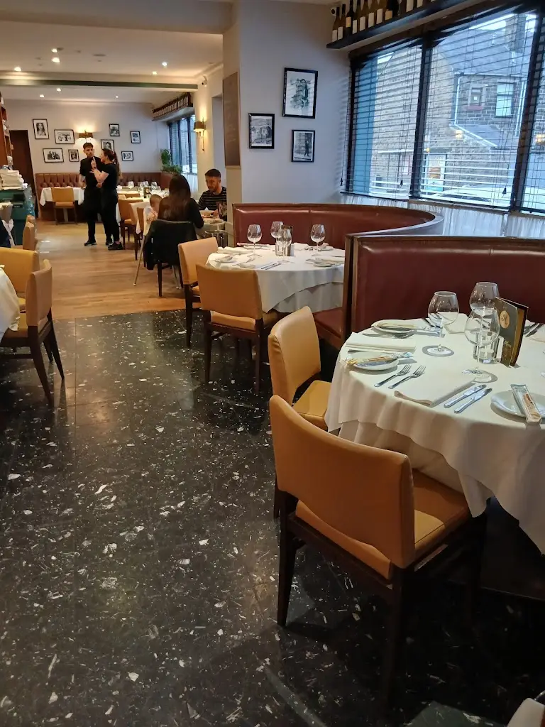 Nino's Restaurant_Bacup_slider_image_3