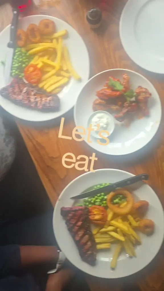 Potters Arms Cookhouse + Pub_Harlow_slider_image_2