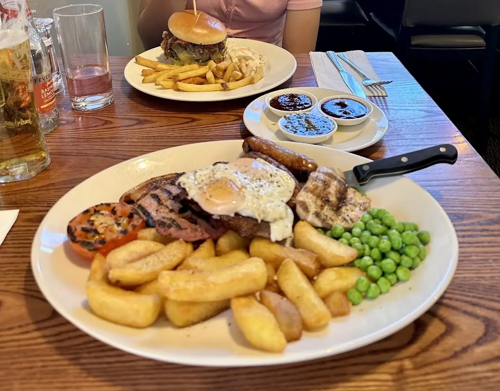 Harlow Mill Beefeater_Harlow_slider_image_3