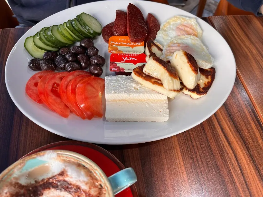 Anna_Cafe Blue_Harlow_review