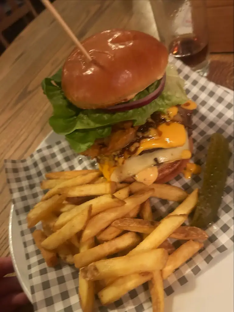 Kellise B_Hare_Harlow_review