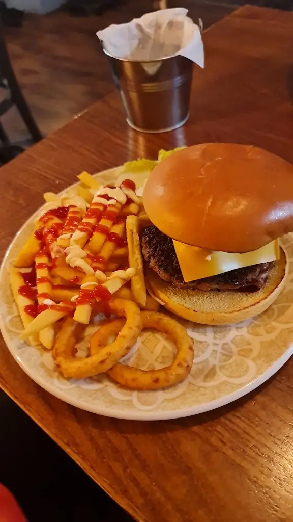 Amy Louise Eadie_Willow_Harlow_review