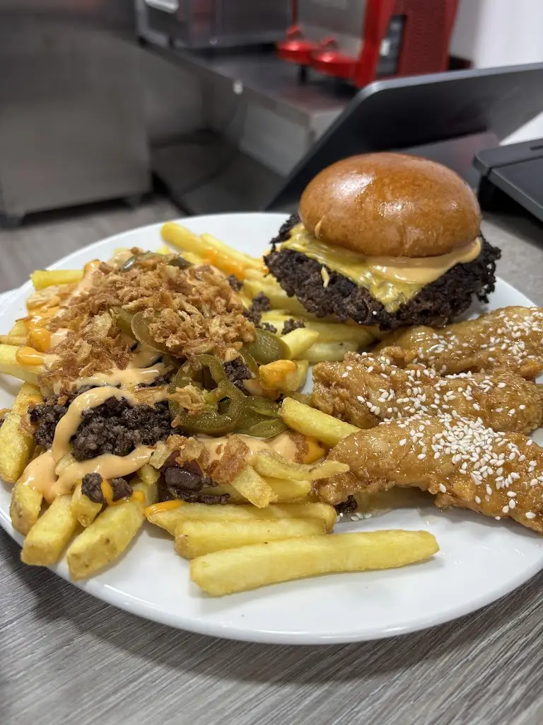 Foaze_Smokey’s Harlow_Harlow_review