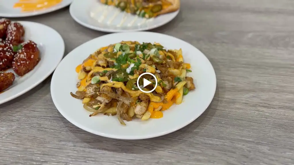 Smokey’s Harlow_Harlow_slider_image_2