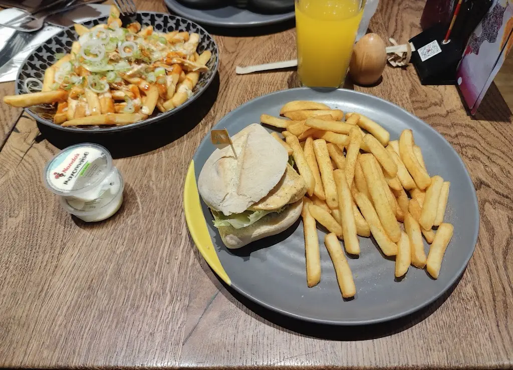 Menu_Nando's Harlow_Harlow_image_8