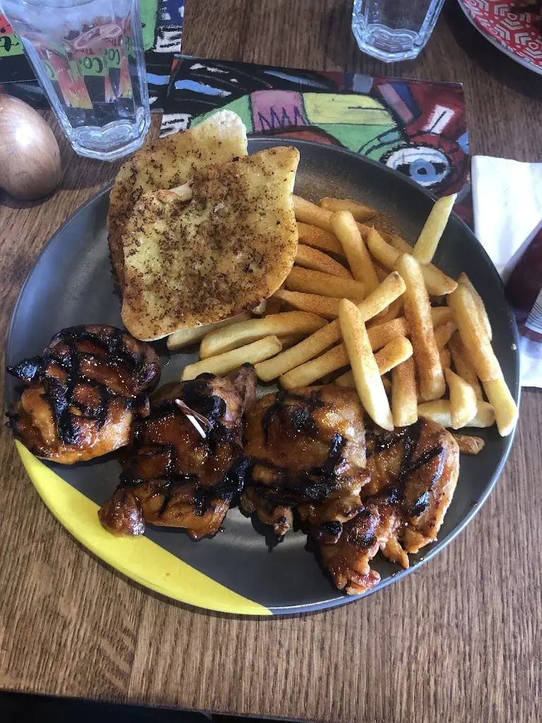 Sarah Gillman_Nando's Harlow_Harlow_review
