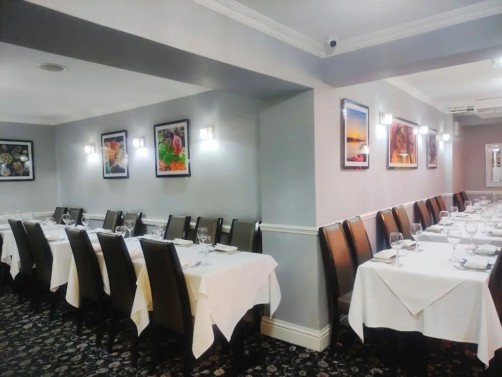 Bengal Cottage_Harlow_slider_image_3