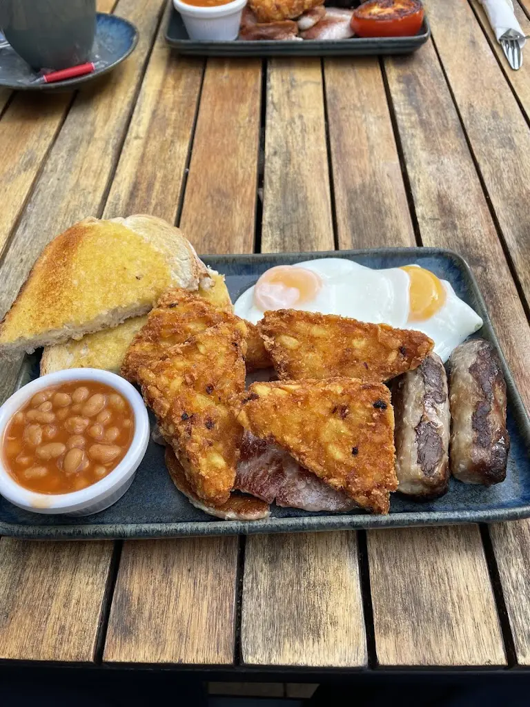 Ben Smith_Oliver's Coffee_Haslemere_review