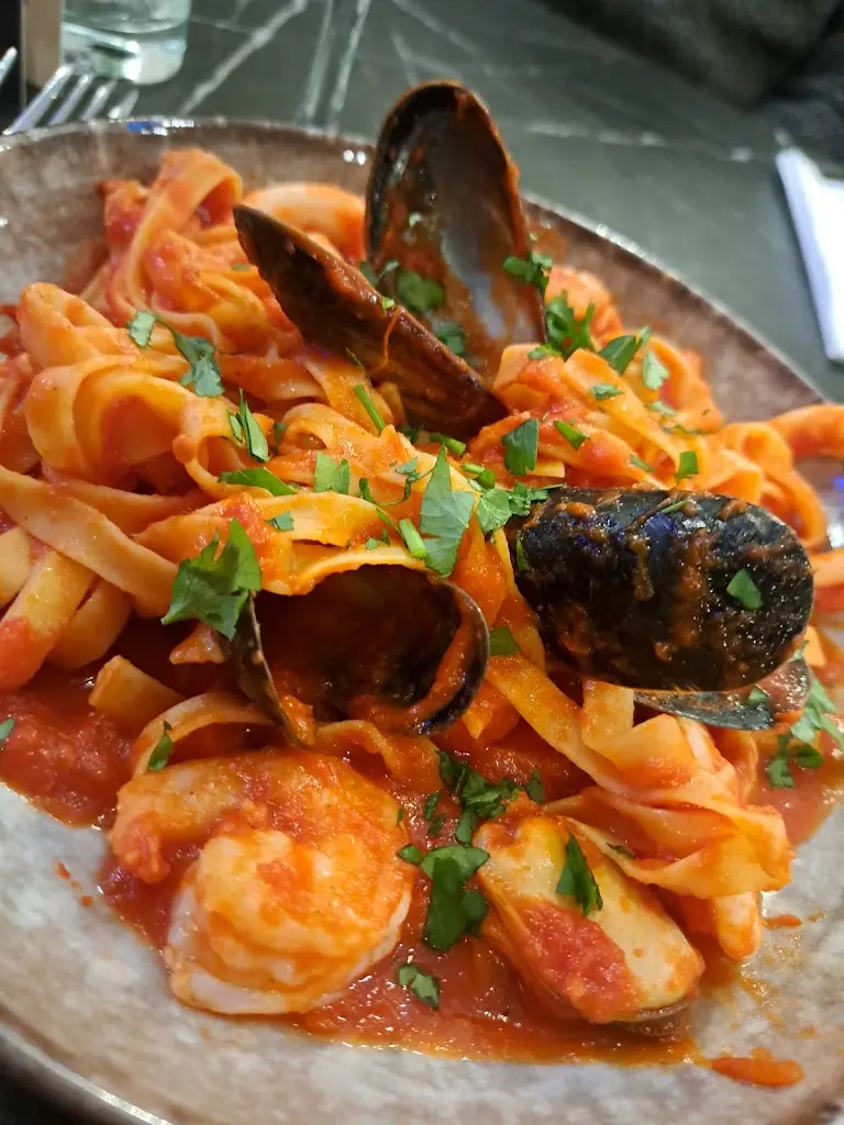 Fratelli 2_Haslemere_slider_image_2