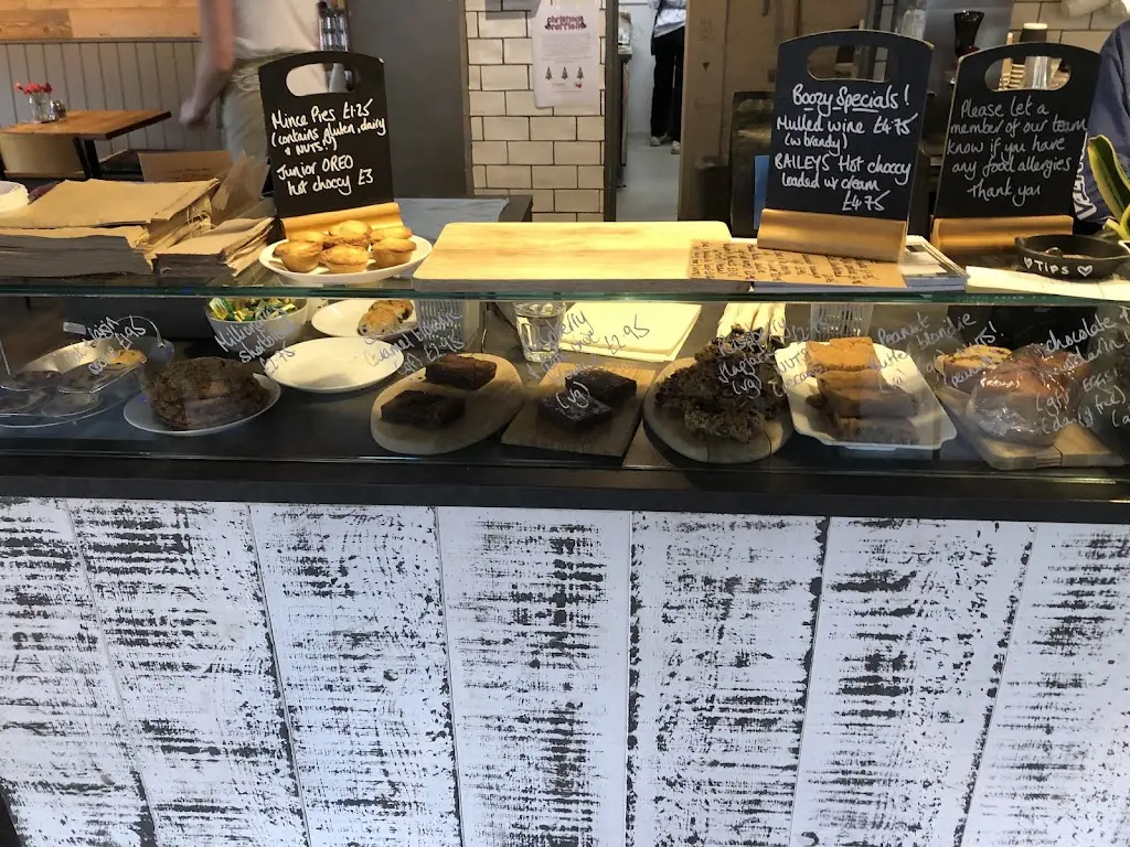 Menu_The Lions Den Cafe_Haslemere_image_2