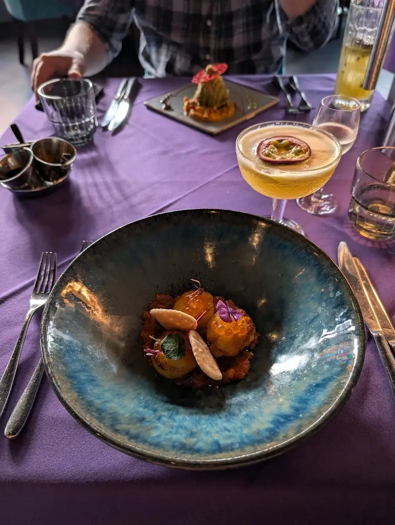 Clare Burton_Dilli Restaurant_Haslemere_review