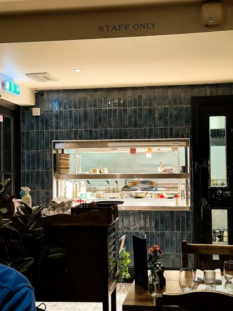 SJ Mack_The Mill, Haslemere_Haslemere_review