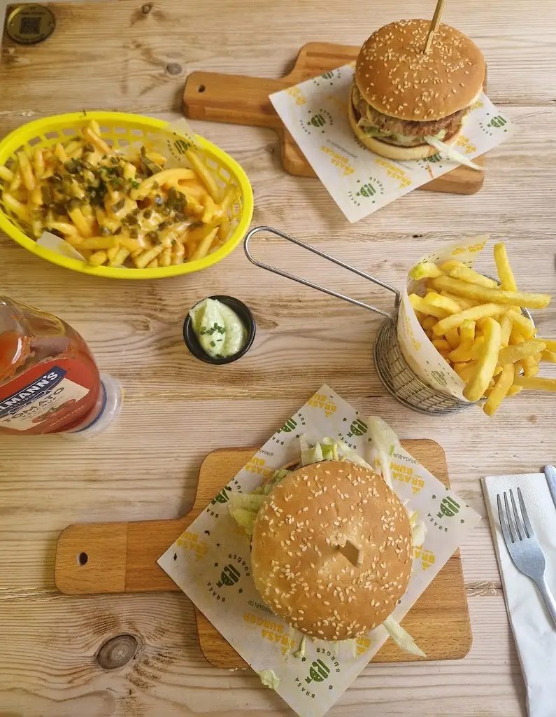 Charly T._Brasa Burger LTD_Haslemere_review