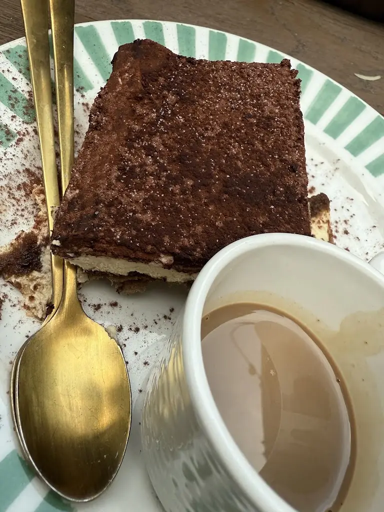 Jyothirmay Yerra_ASK Italian_Haslemere_recensione