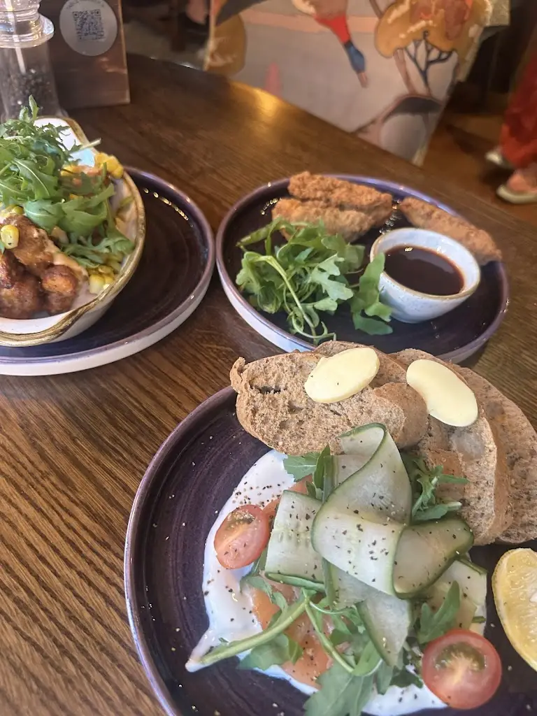 J C_Duke Of Wellington_Hatfield Peverel_review