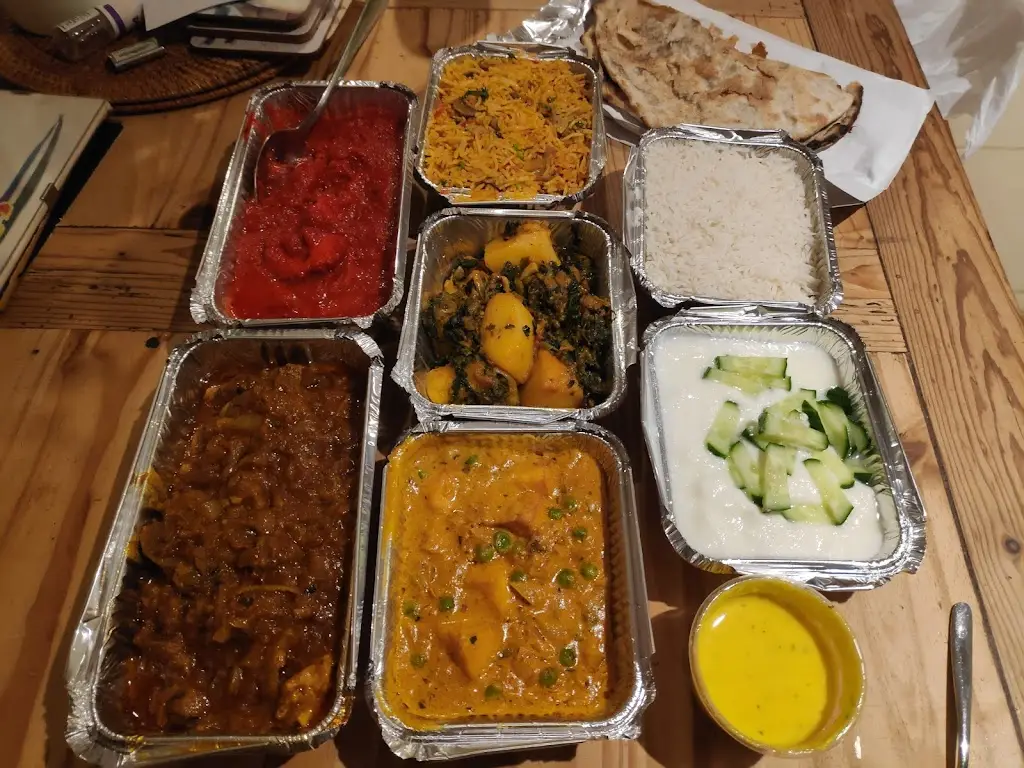 Omar's Tandoori_Hatfield Peverel_slider_image_2