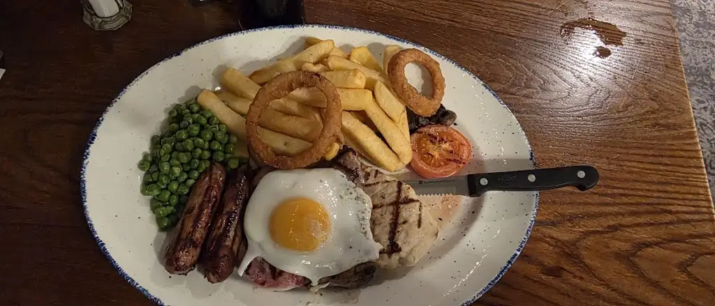 kyle baines_Kings Arms_Hathern_review