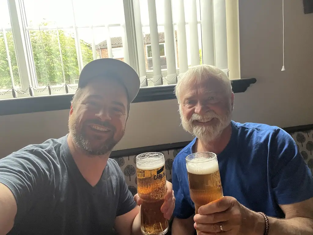 Derek Kent_Three Crowns_Hathern_review