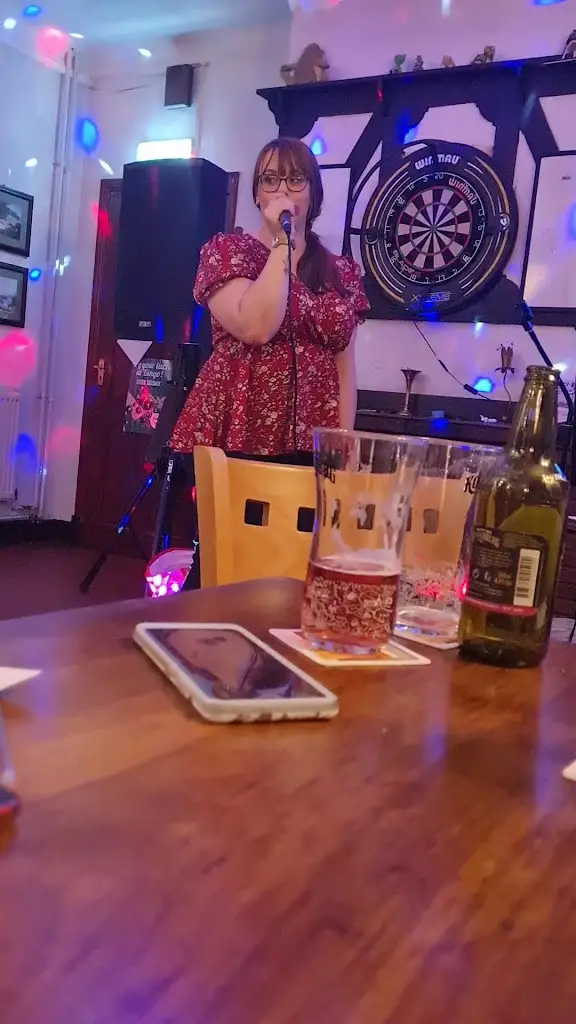 Three Crowns_Hathern_slider_image_2