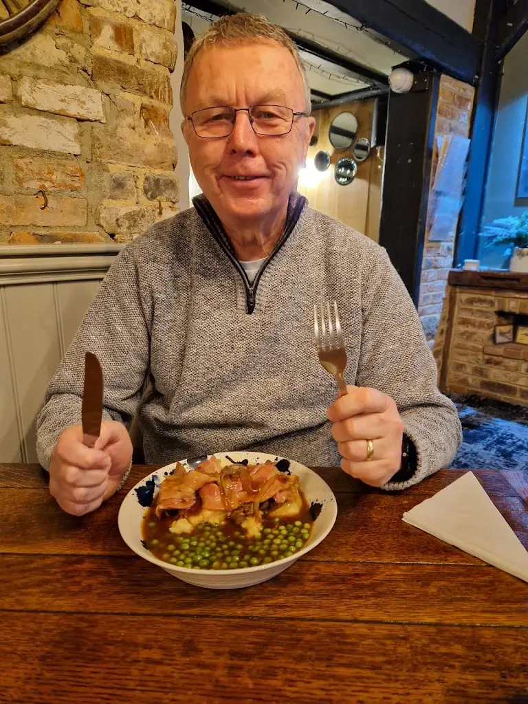 Menu_White Horse_Hawkinge_image_6