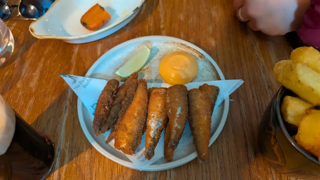 Arjun Runs - Late Traveller_The Pack Horse Hayfield_Hayfield_review