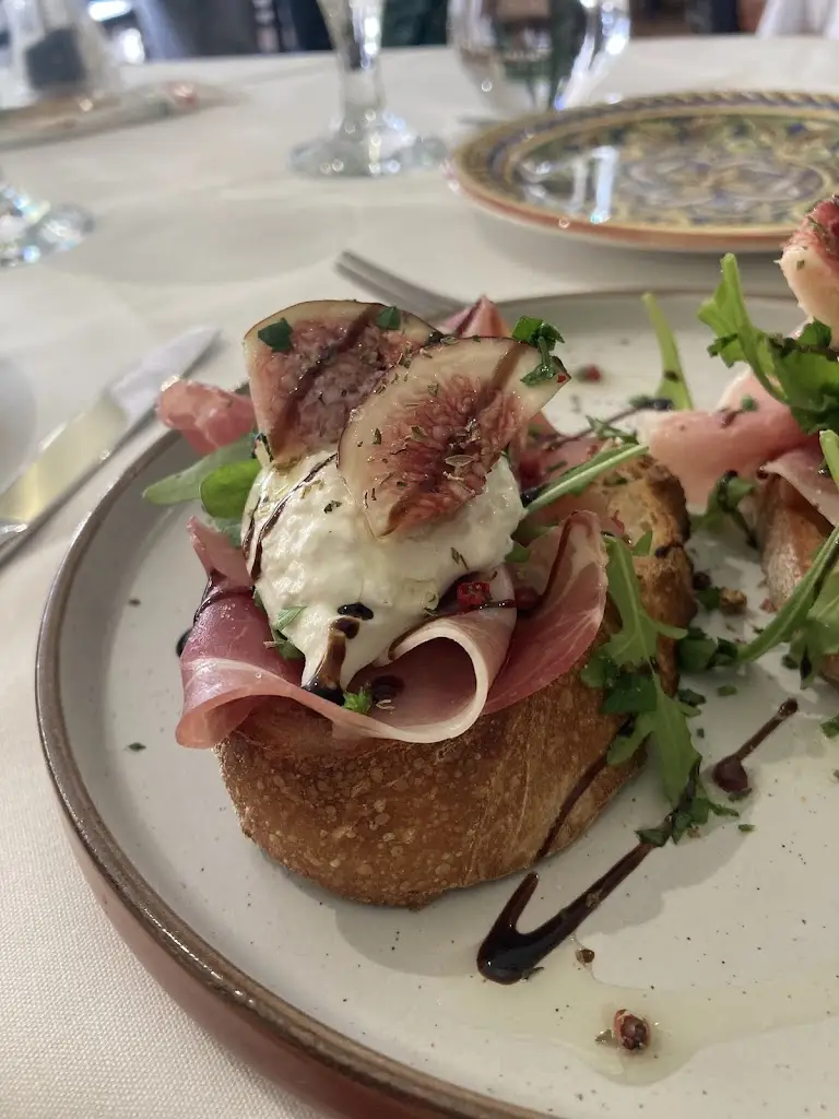 Delizia Restaurant_Baldock_slider_image_3